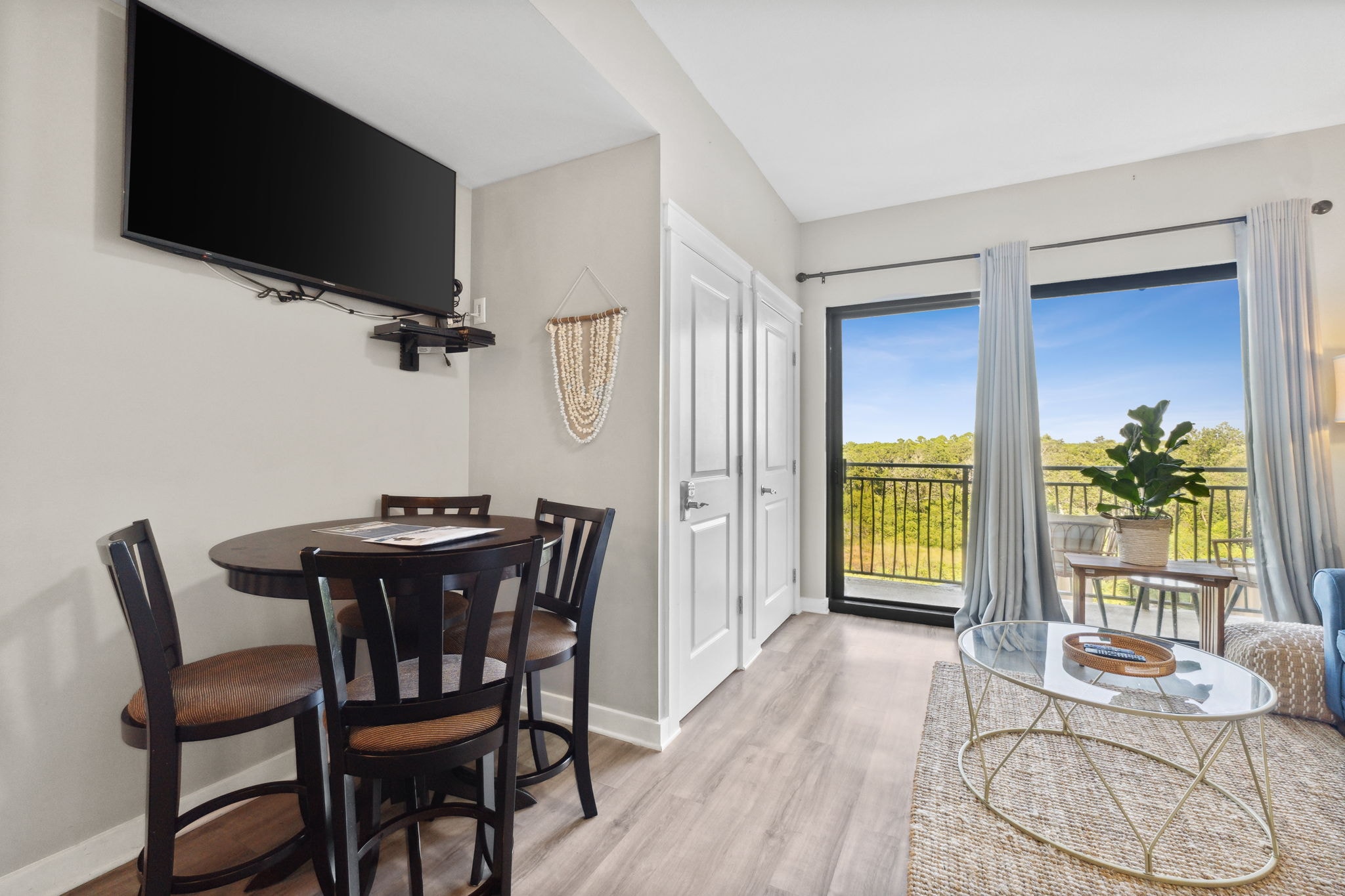 Cozy Resort Condo — photo 3